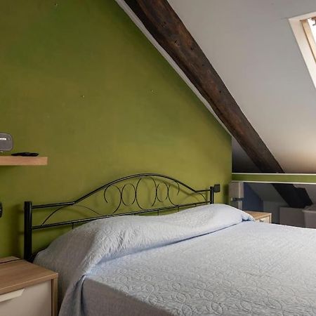 Cozy Attic In The City Center Turin Exterior photo