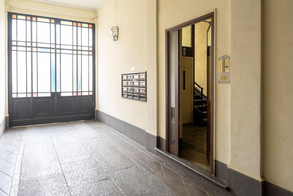 Cozy Attic In The City Center Turin Exterior photo